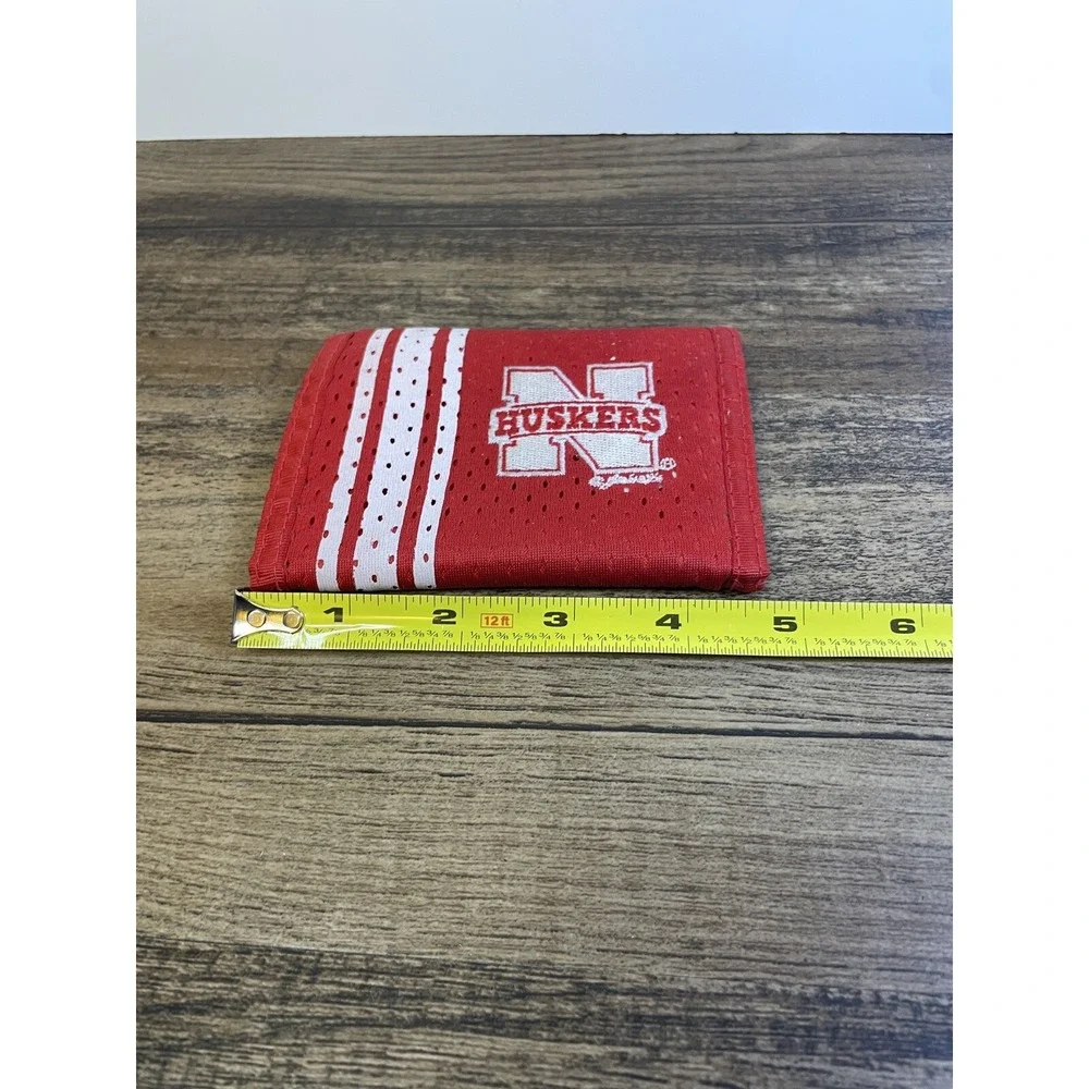 Nebraska Cornhuskers Huskers Tri-fold Men's Wallet Red Mesh Jersey Billfold